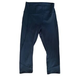 Lululemon Navy Blue In Movement Cropped High Rise Legging 19 inseam Size 6